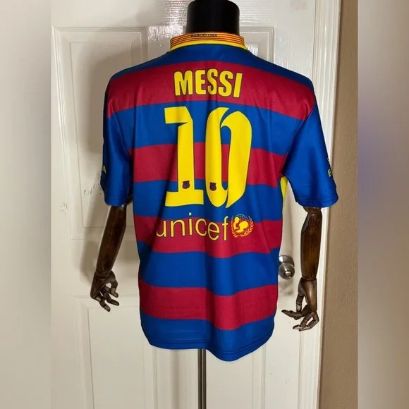 LEO MESSI QATAR AIRWAYS BARCELONA COPIA NON CONFORME ALL ORIGINALE JERSEY Medium - Picture 3 of 10
